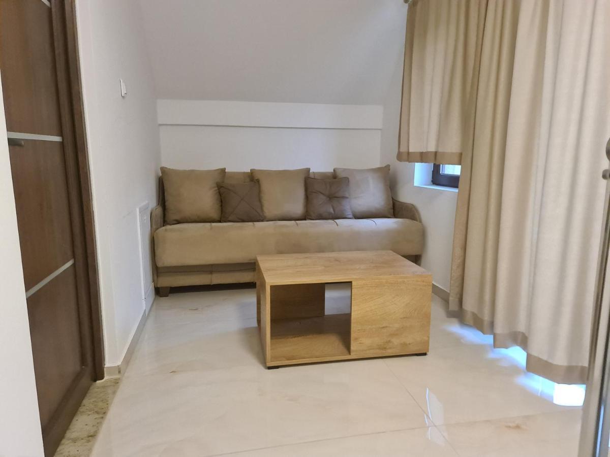 Vila Oaza Mira Draganici Raška Exterior foto